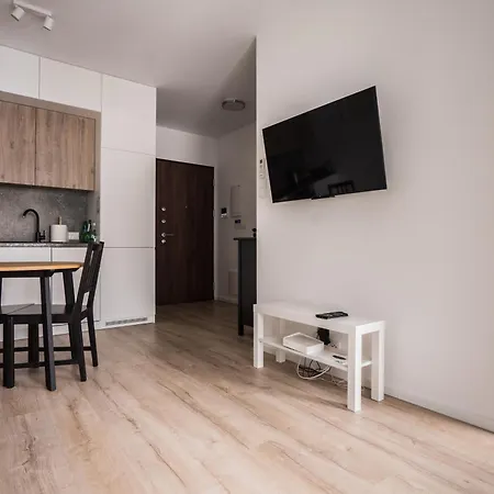 Vipwarsawapartments Cytryn Mennica Varşova
