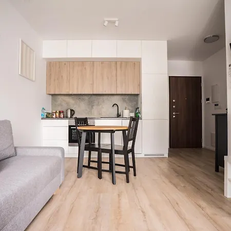 Vipwarsawapartments Cytryn Mennica * Varşova