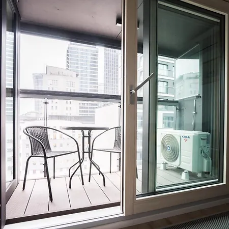Vipwarsawapartments Cytryn Mennica * Varşova