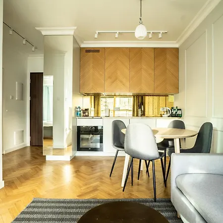 Vipwarsawapartments Cytryn Mennica Daire *