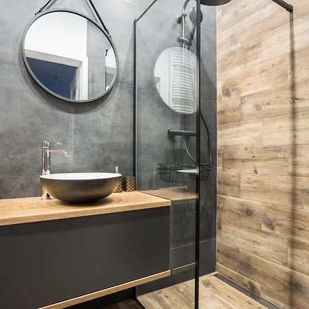 Vipwarsawapartments Cytryn Mennica Daire Varşova