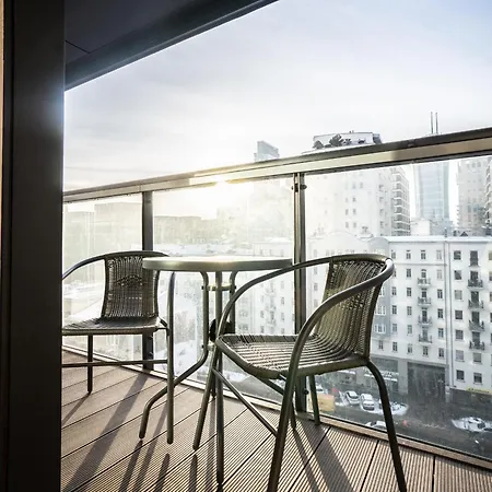 Vipwarsawapartments Cytryn Mennica Daire Varşova
