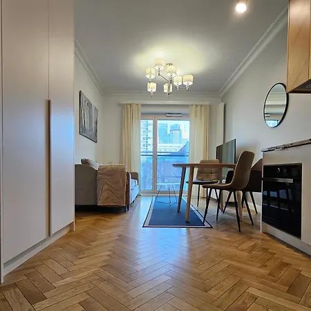 Vipwarsawapartments Cytryn Mennica Varşova
