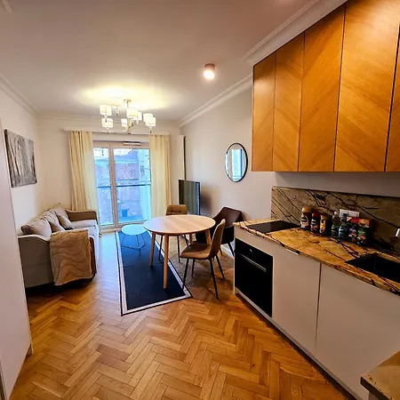 Daire Vipwarsawapartments Cytryn Mennica *