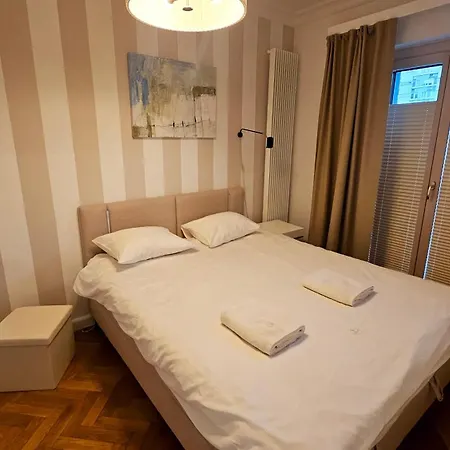Daire Vipwarsawapartments Cytryn Mennica