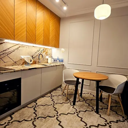 Vipwarsawapartments Cytryn Mennica Daire