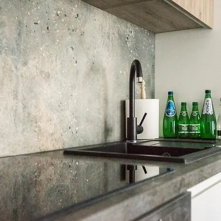 Vipwarsawapartments Cytryn Mennica דירה